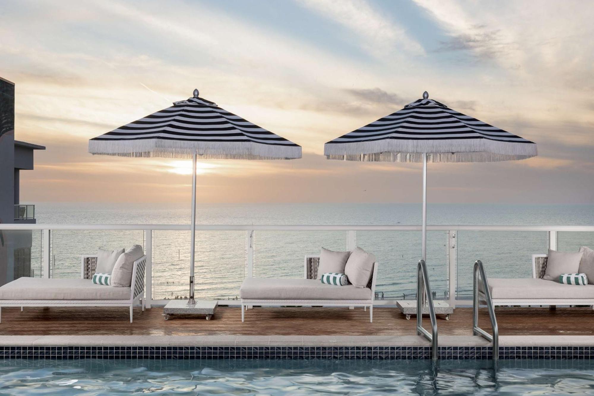 The Hiatus Clearwater Beach, Curio Collection By Hilton 外观 照片